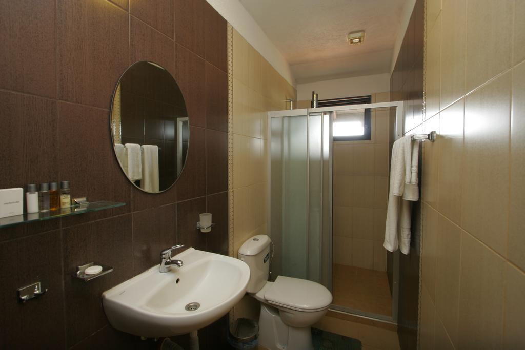 Guest House Bukor Shtepi Mandrica 外观 照片