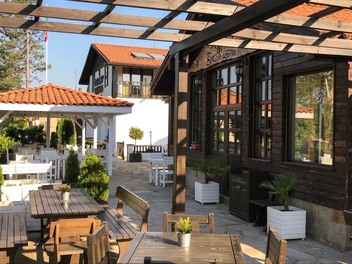 Guest House Bukor Shtepi Mandrica 外观 照片