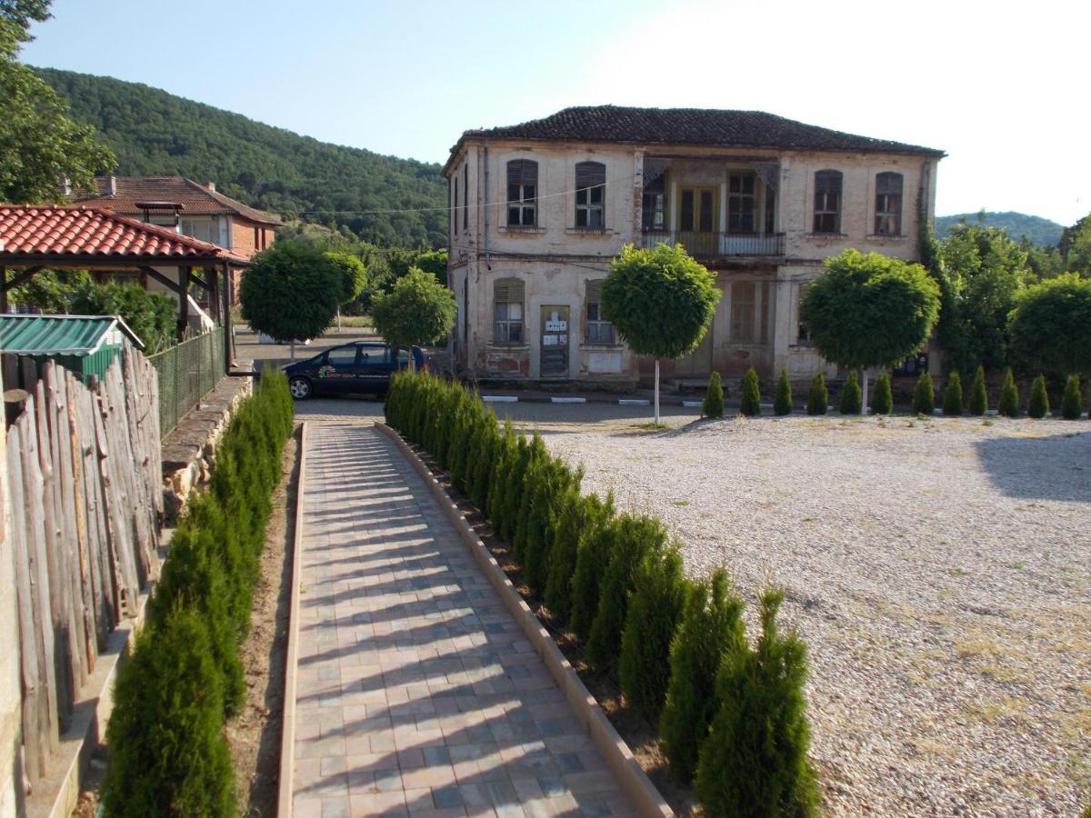 Guest House Bukor Shtepi Mandrica 外观 照片
