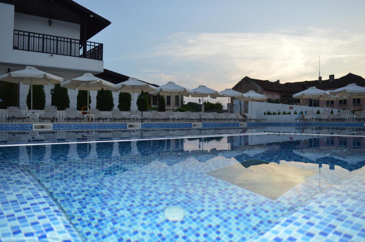 Guest House Bukor Shtepi Mandrica 外观 照片